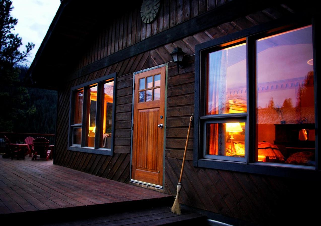 Mount Engadine Lodge Kananaskis Exterior photo