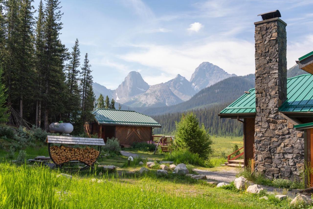 Mount Engadine Lodge Kananaskis Exterior photo